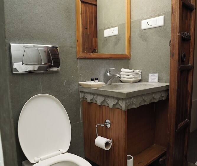 Quarto Deluxe, Madri Haveli