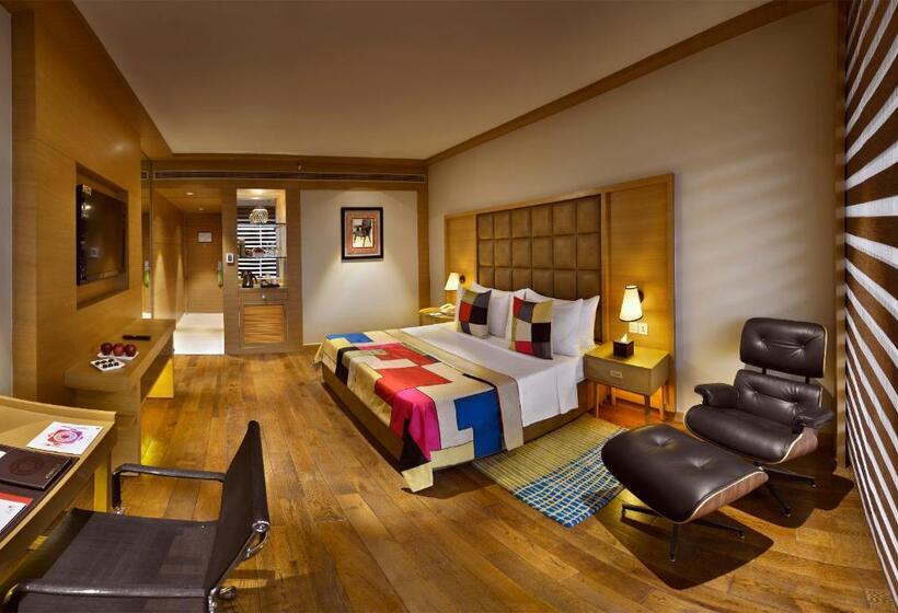 Номер Премиум, The Lalit Chandigarh