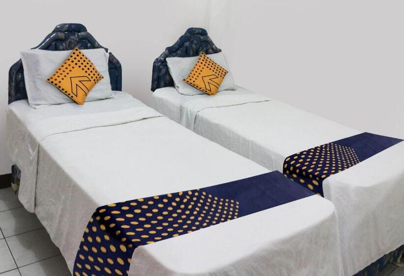 Номер Economy, Spot On 91212 Hotel Kelimutu