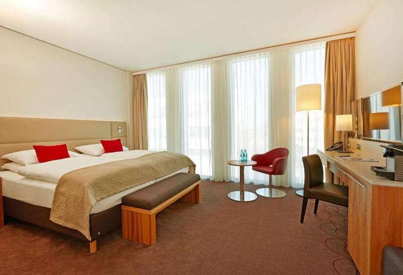 Студия Стандарт, H4 Hotel München Messe