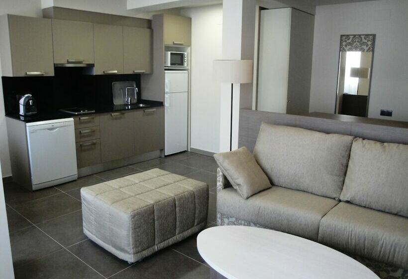 Апартаменты 1 Спальня, Pierre & Vacances Barcelona Sants