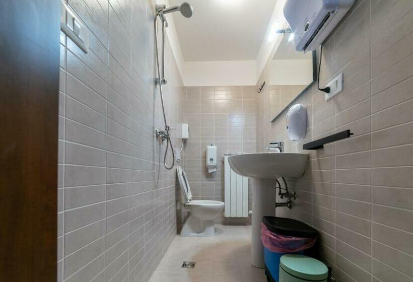 اتاق استاندارد, B&b Santa Giusta
