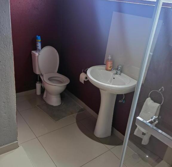 스위트 킹사이즈 침대, Fresh Ideas Guest House