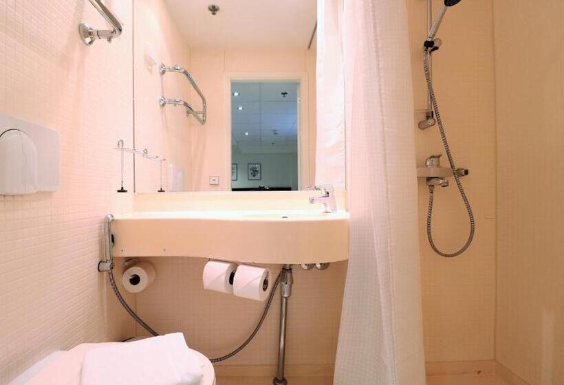 Номер Стандарт, Forenom Aparthotel Tampere