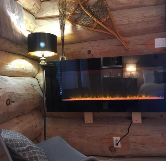 Номер Deluxe, Auberge Couleurs De France