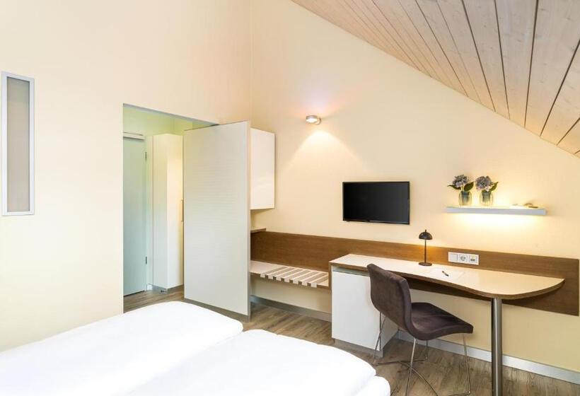 Номер Стандарт, Flussbett