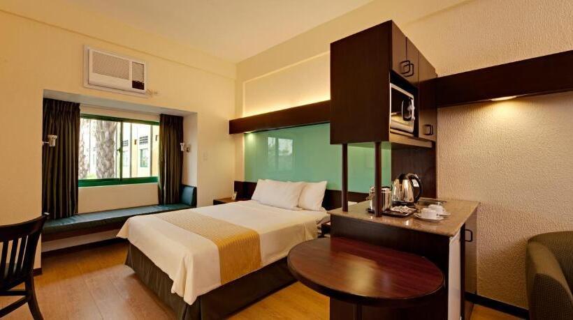 Люкс, Microtel By Wyndham Cabanatuan