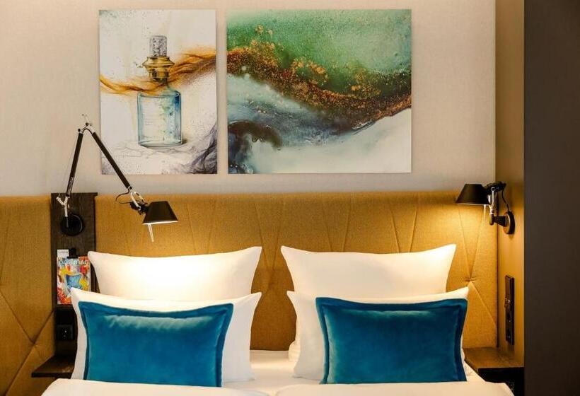 Стандартный Номер Кровать Кинг, Motel One Köln Waidmarkt
