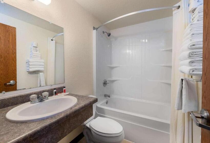 Стандартный Номер Кровать Кинг, Super 8 By Wyndham Hill City/mt Rushmore/ Area
