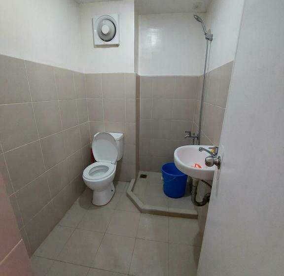 패밀리 룸, Seawind Condominium
