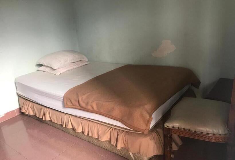 Номер Стандарт, Wisma Pinggir Mitra Reddoorz