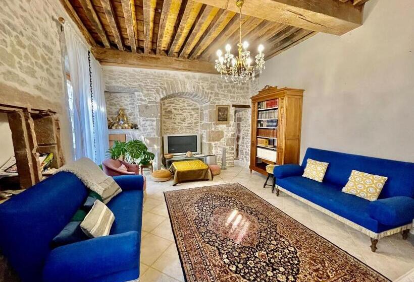 Номер Стандарт, Manoir Saint Pierre