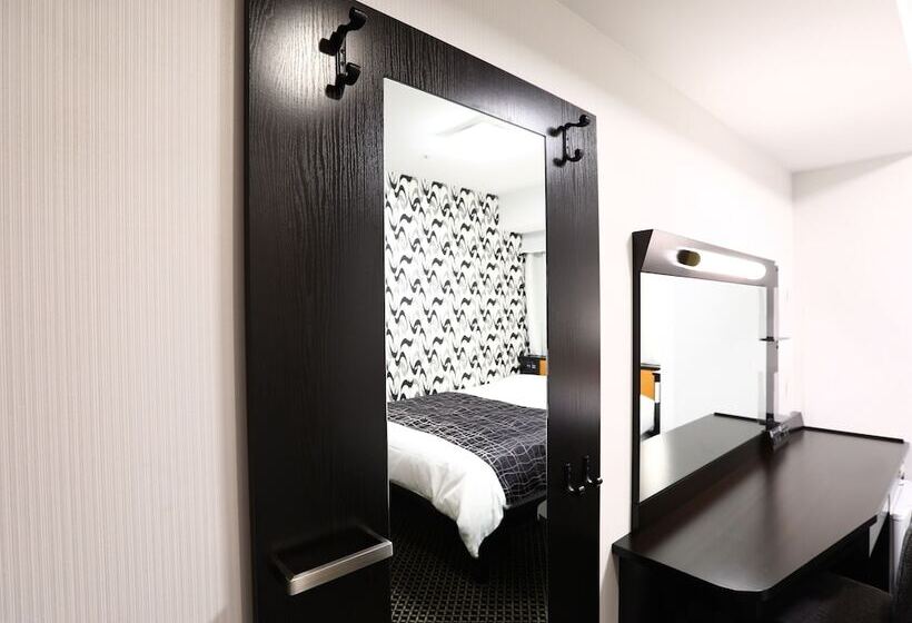 Номер Стандарт Трехместный, Apa Hotel <sapporo Odoriekimaenishi>