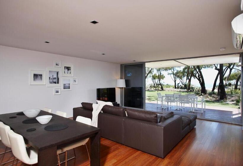 2침실 아파트 풀장구비, Aqua Resort Busselton