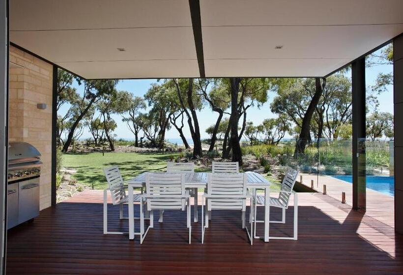 2침실 아파트 풀장구비, Aqua Resort Busselton