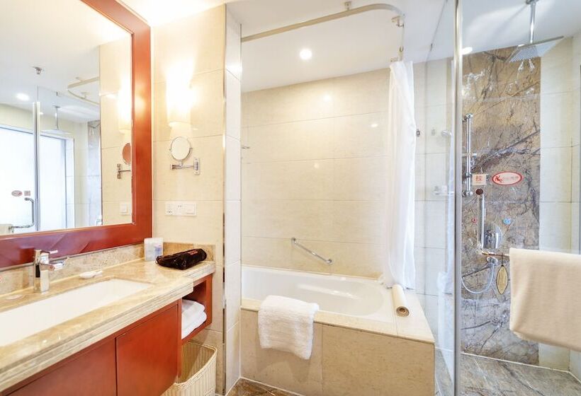 高级套房, Ramada Plaza By Wyndham Chongqing West