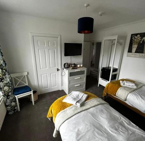 Номер Стандарт, Haven House