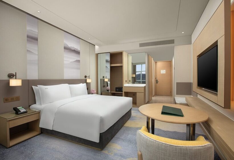 اتاق استاندارد با چشم‌انداز کوهستان, Holiday Inn Xining Datong, An Ihg