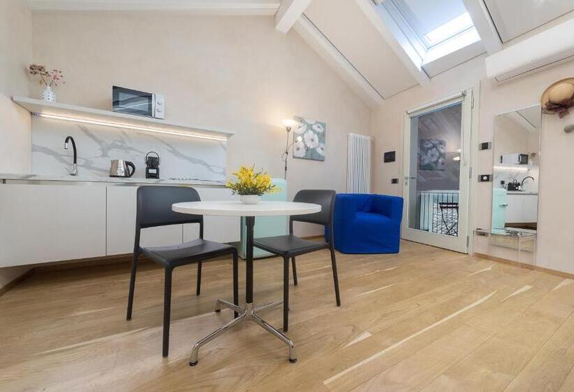 Студио Стандарт с Балконом, Le Case Di Angelina   Langhe Loft & Suites