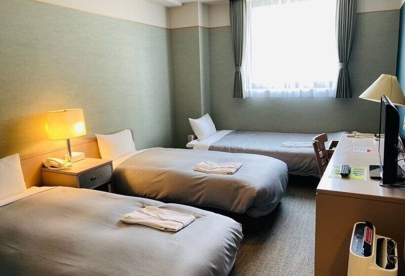 标准三人间, Hamilton Sapporo