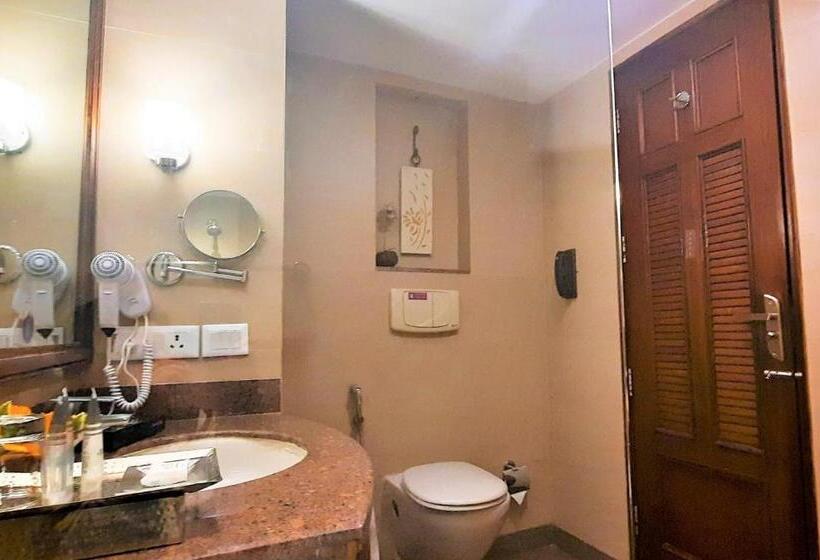 Номер Superior, Royal Orchid Fort Resort