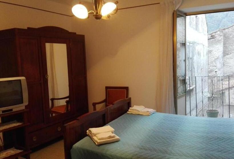 Номер Стандарт с Балконом, B&b Erminia