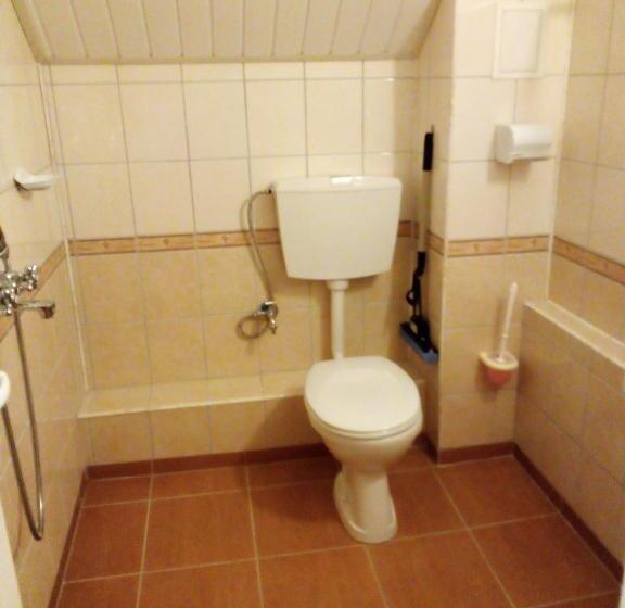 Triple Room Sea View, Doctor S House