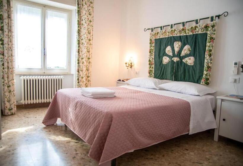اتاق استاندارد, B&b Al Vecchio Olmo