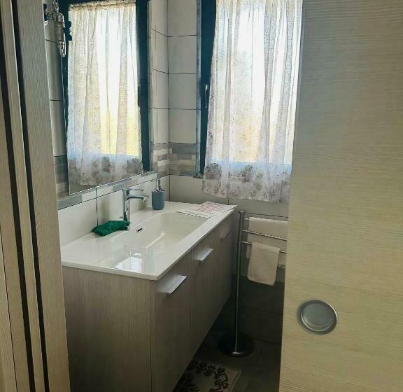 اتاق اکونومی, B&b Antica Forneria