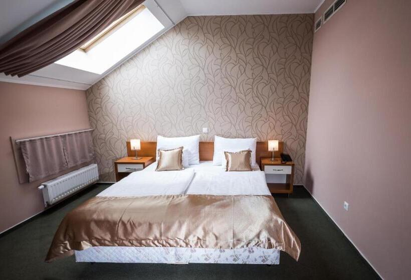 اتاق استاندارد, Boutique Hotel Sopianae