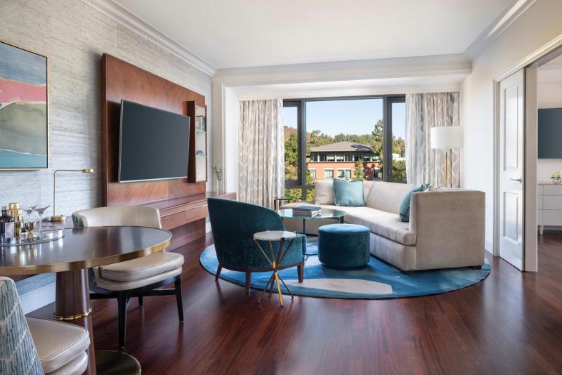 스위트, Four Seasons Hotel Westlake Village