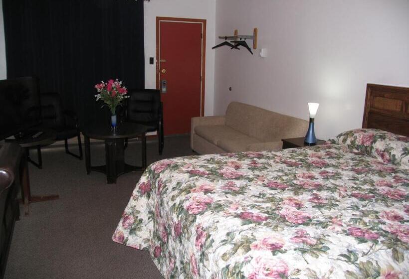 اتاق استاندارد, Seven Oakes Motel