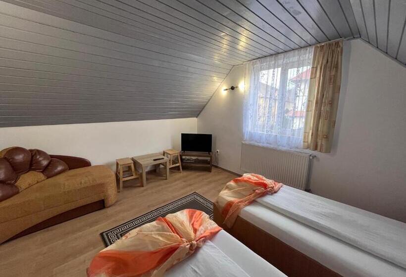 سوئیت 2 خوابه, Pensiunea Hera