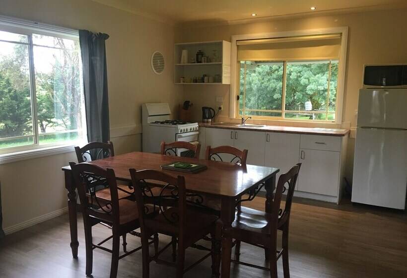 Дом 2 Спальни, Neerim Country Cottages