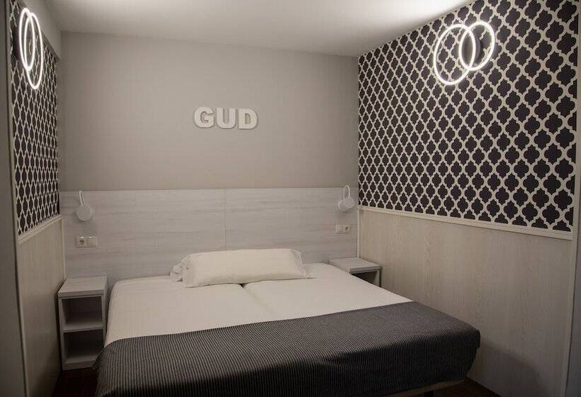 Habitación Estándar, Hostal Gud Salamanca
