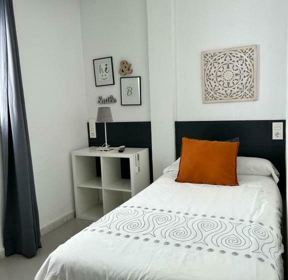 スタンダードシングルルーム, Hostal Berlin
