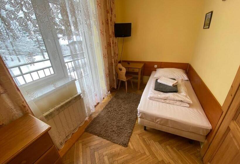 Escritório Estándar, Rusałka