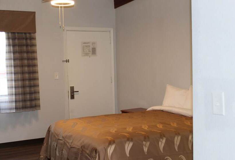 Номер Стандарт Двуспальная Кровать, Quality Inn  On The Lake Clarksvilleboydton