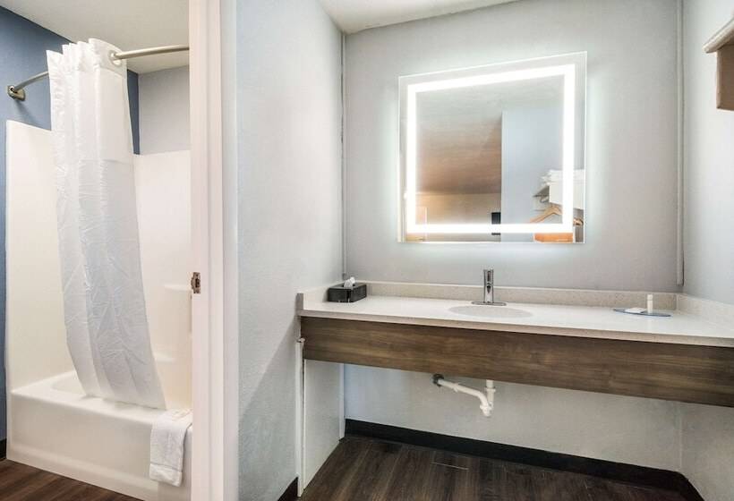 Suíte, Quality Inn  On The Lake Clarksvilleboydton