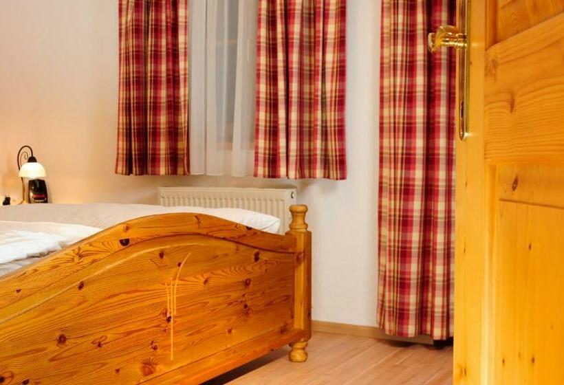 Апартаменты 2 Спальни, Hoarachhof