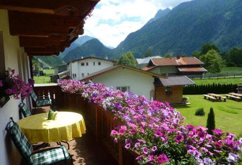 آپارتمان 2 خوابه, Appartement Breitlehn