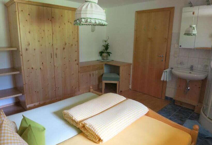 آپارتمان 2 خوابه, Appartement Breitlehn