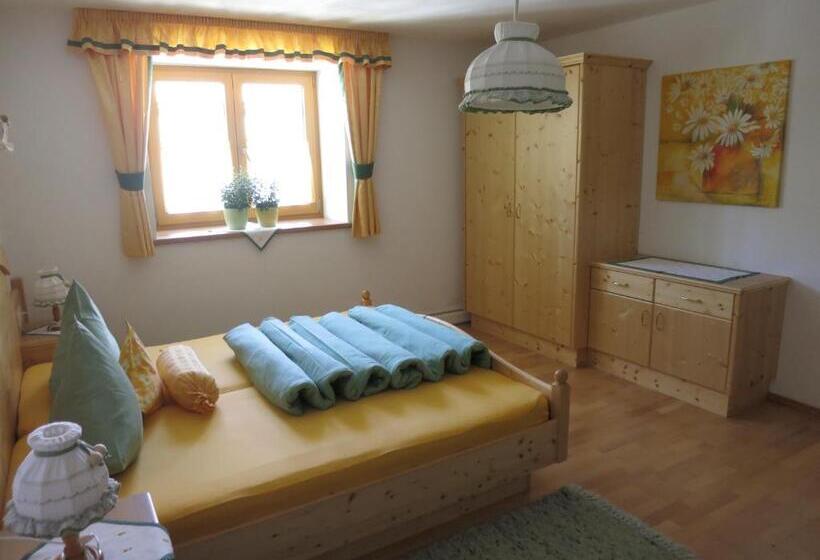 آپارتمان خانوادگی, Appartement Breitlehn
