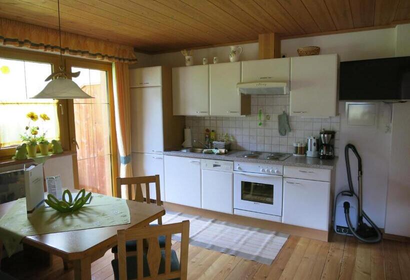 آپارتمان 1 خوابه, Appartement Breitlehn