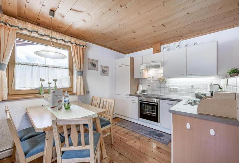 سوییت خانوادگی, Appartement Breitlehn