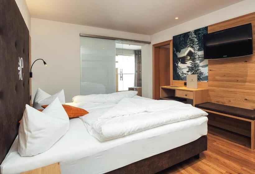 Family Suite, Edelweiss Superior