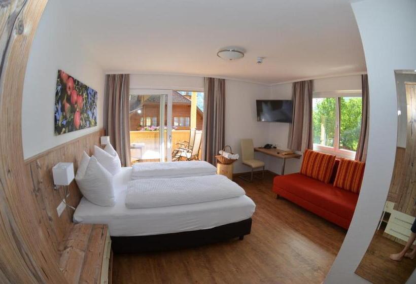 Полулюкс, Wellness Landhaus Parth