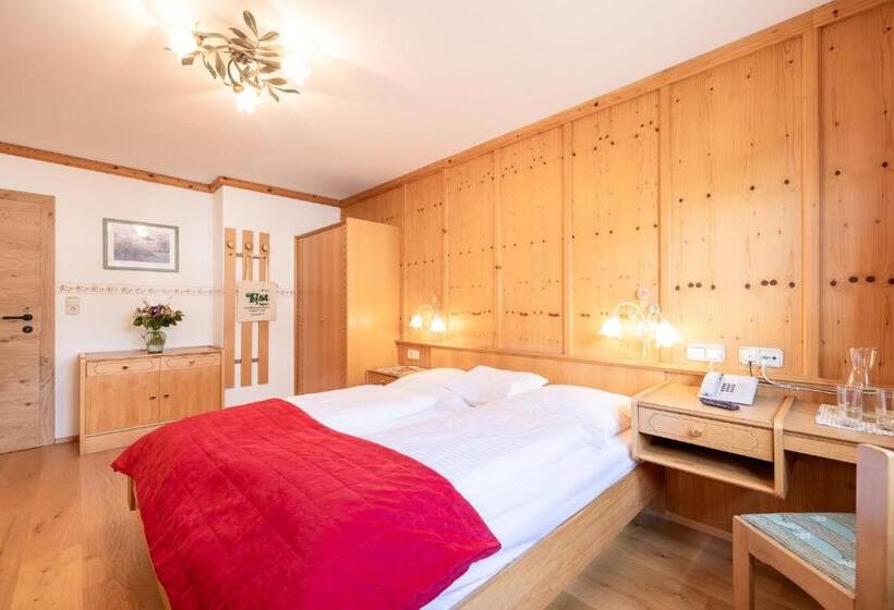 Номер Комфорт, örglwirt Ferienwelt   Hotel Post örglwirt