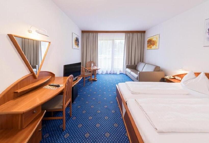 اتاق سوپریور با بالکن, Terrassenhotel Reichmann