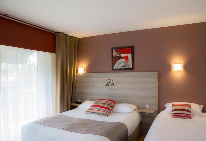 Трехместный Номер Стандарт Вид на Сад, Arc Hôtel Sur Mer